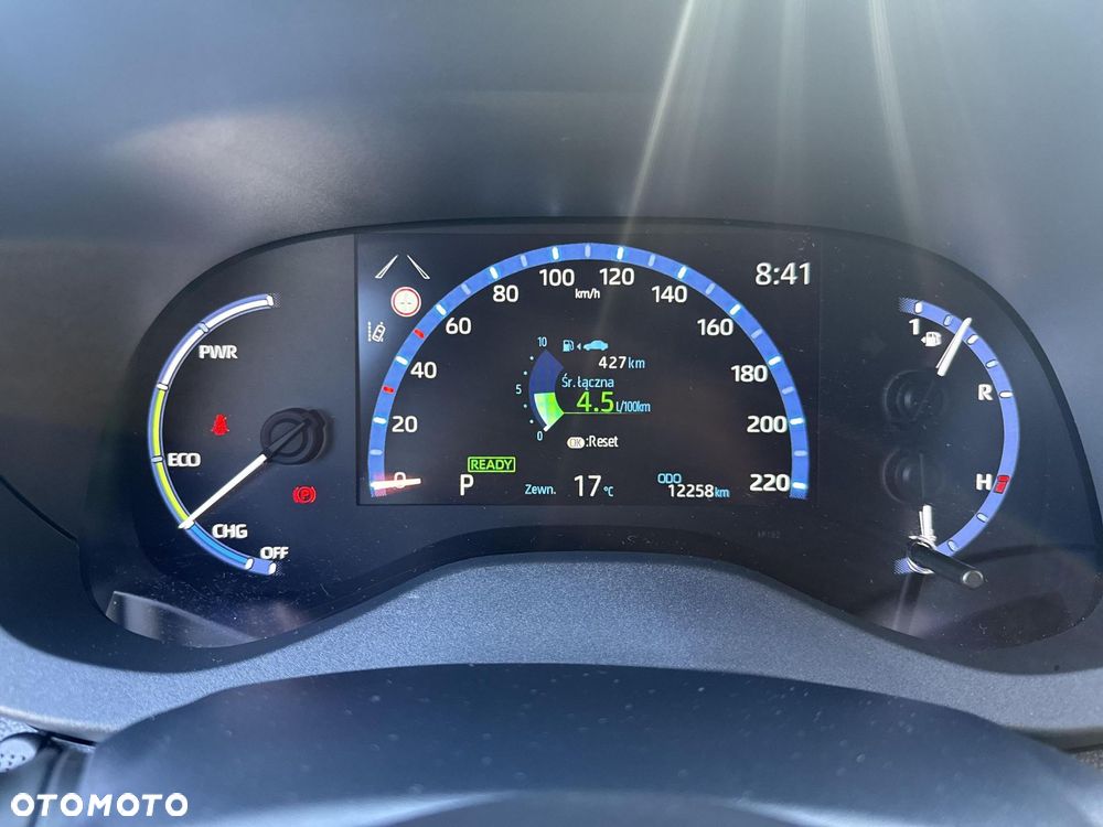 Toyota Yaris Cross Hybrid 1.5 Comfort 4x4 - 22