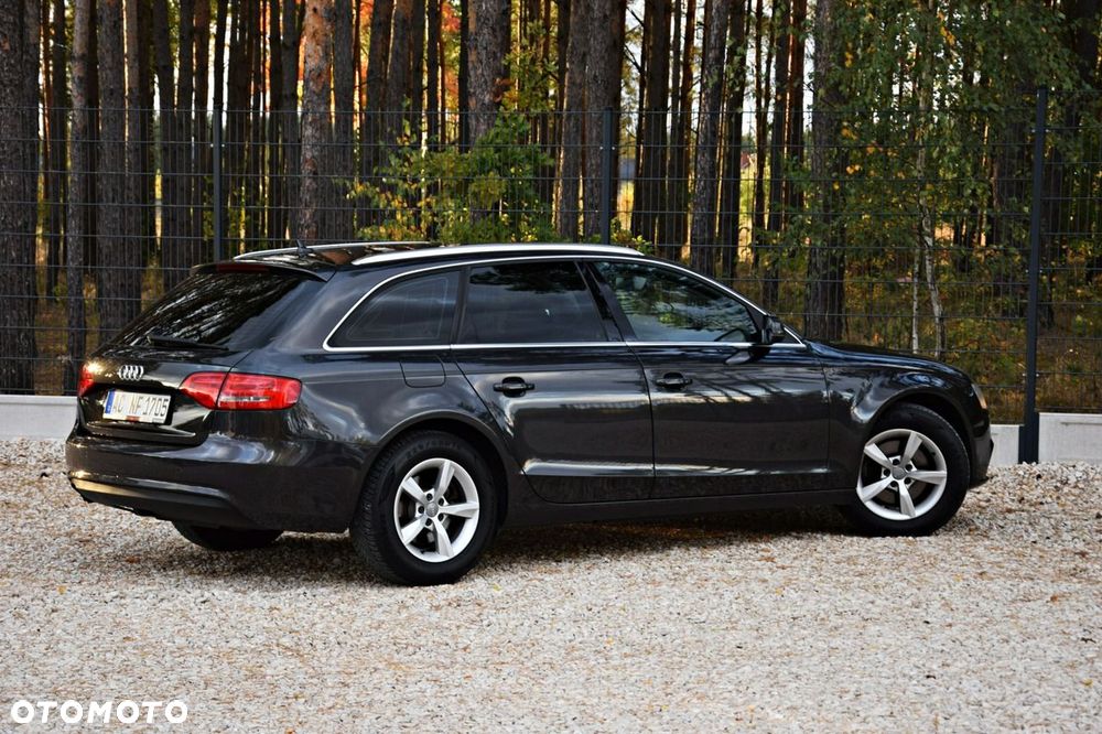Audi A4 Avant 2.0 TDI DPF Attraction - 25