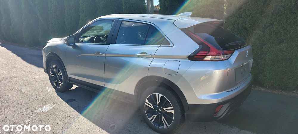 Mitsubishi Eclipse Cross 1.5 T GPF Intense Pro CVT 4WD - 2