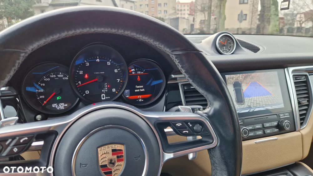 Porsche Macan - 16