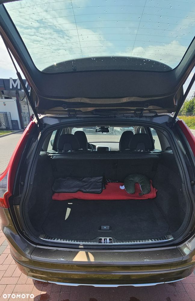 Volvo XC 60 - 8