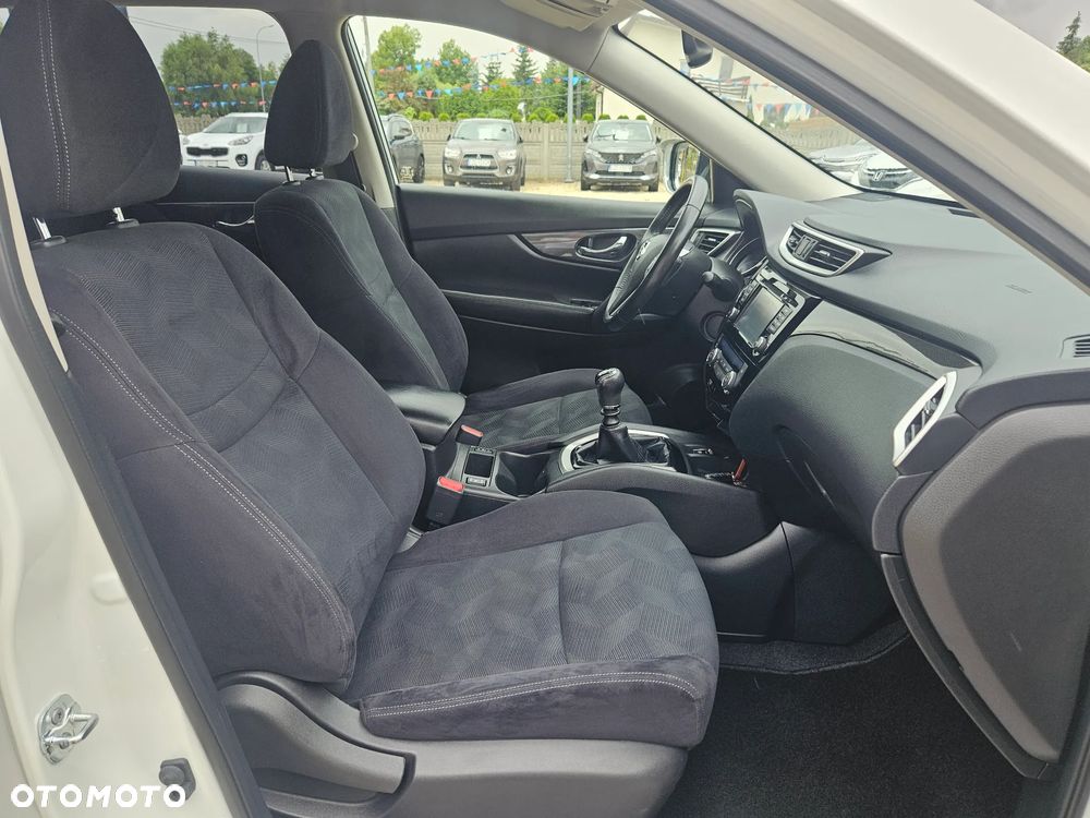 Nissan X-Trail 1.6 DIG-T N-Connecta 2WD - 22