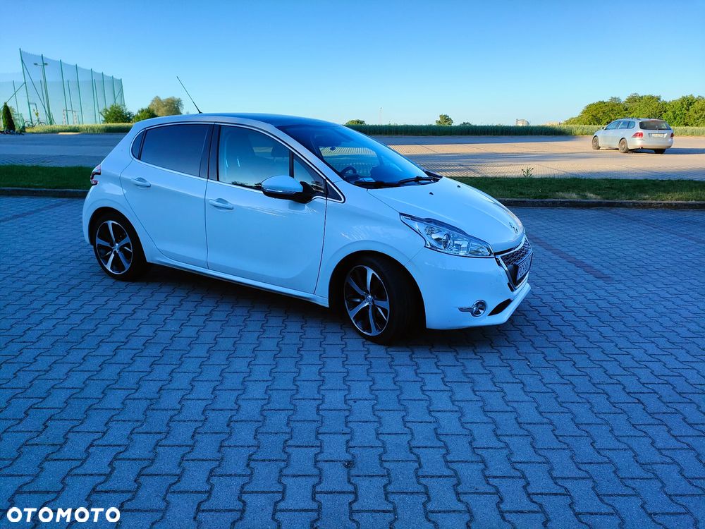 Peugeot 208 1.6 e-HDi Allure STT - 2