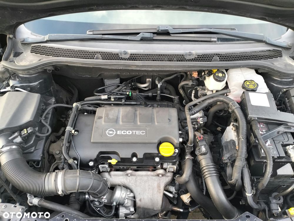 Opel Astra 1.4 T Cosmo - 21