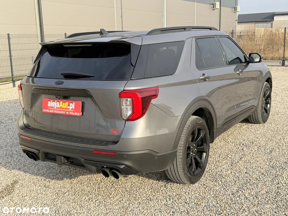 Ford Explorer - 4