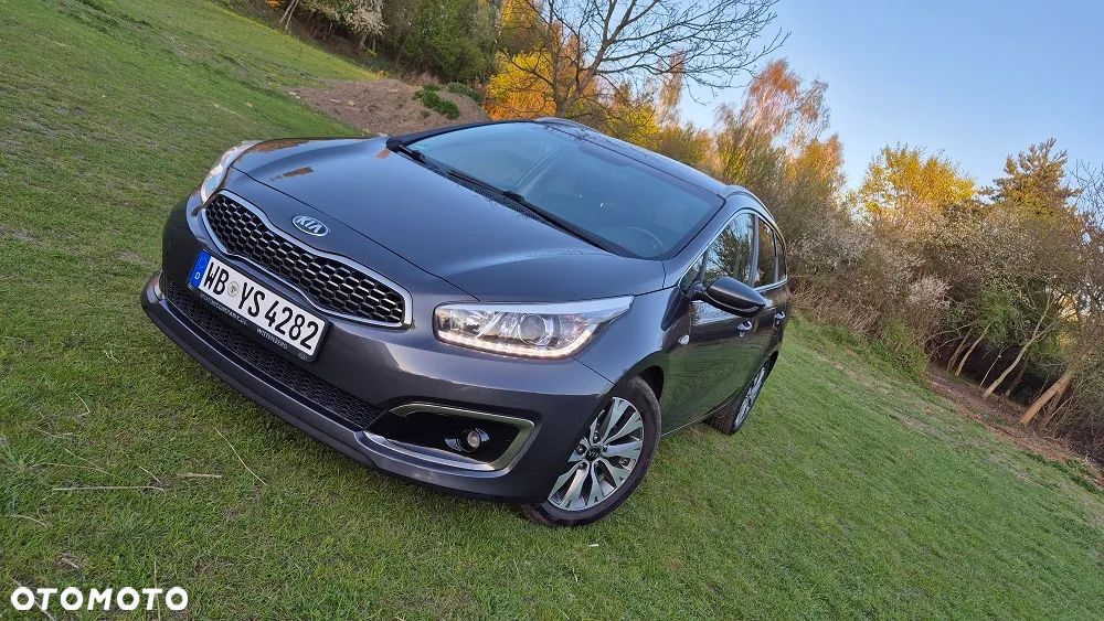 Kia Ceed 1.6 GDI ISG Spirit - 18