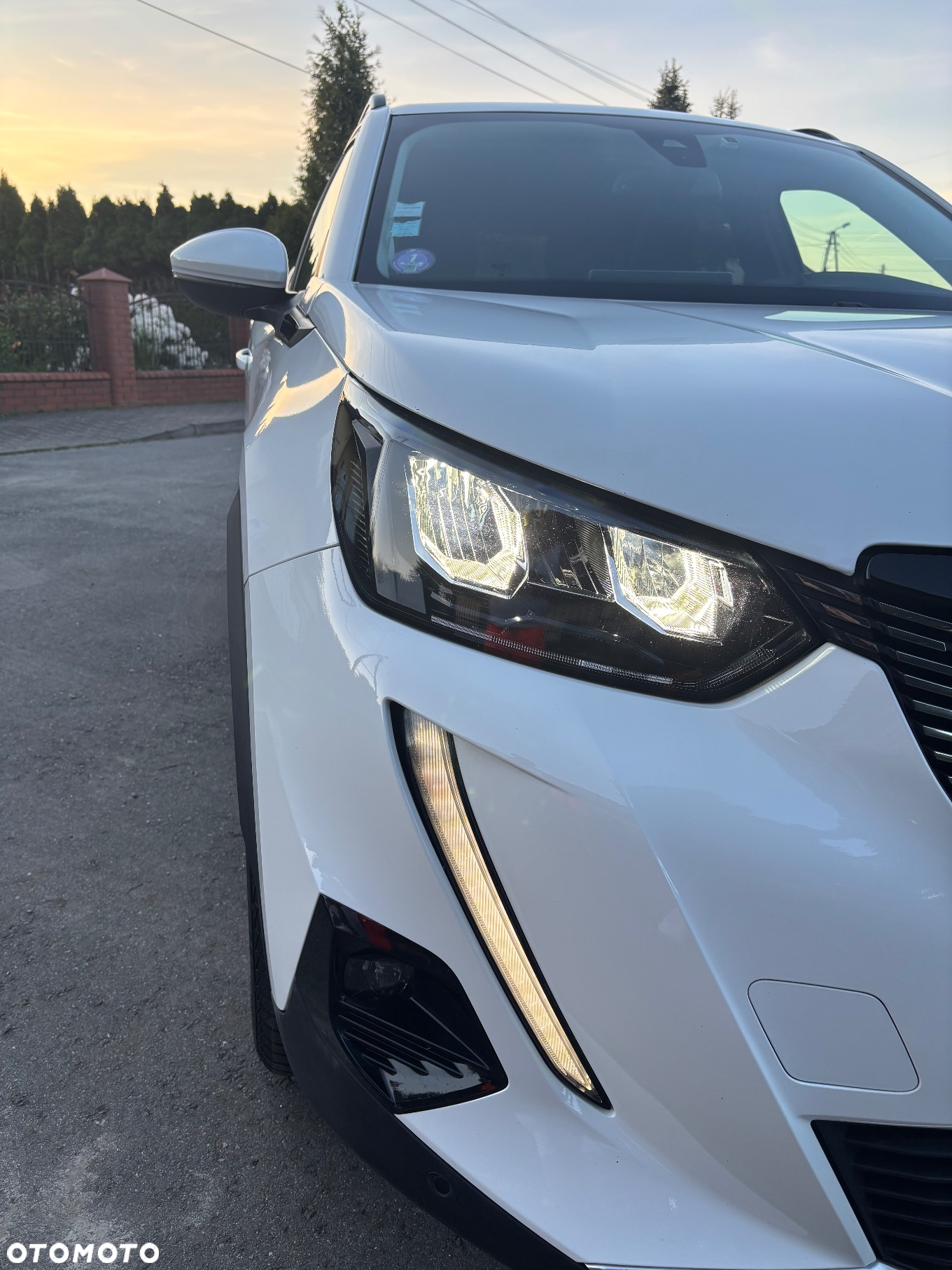 Peugeot 2008 PureTech 130 EAT8 Allure - 31
