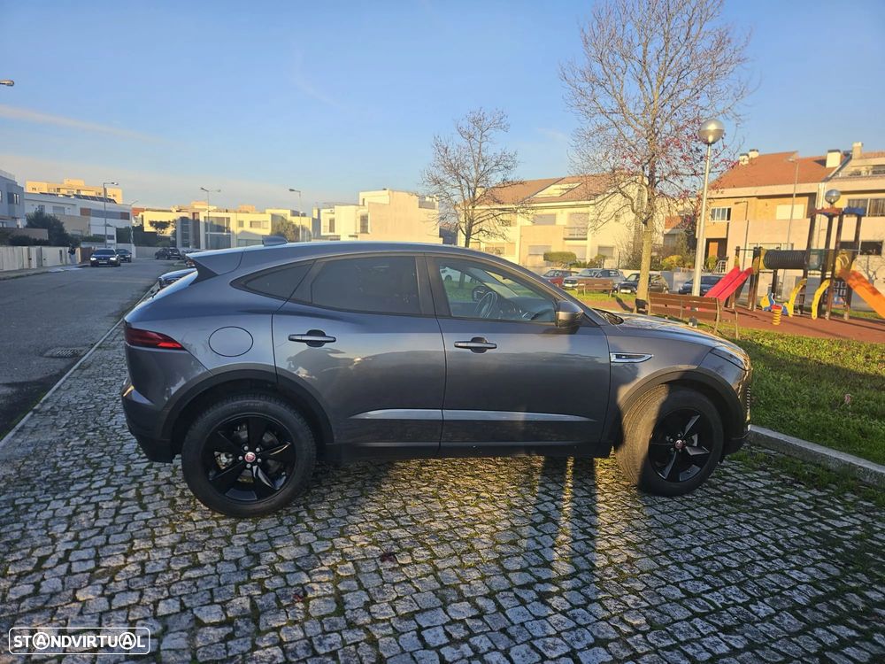 Jaguar E-Pace 2.0 i4D S - 7