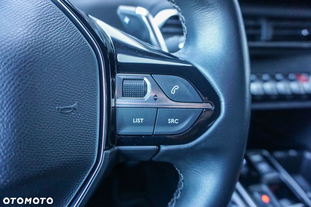 Peugeot 3008 1.6 PureTech Hybrid PHEV Allure Pack S&S EAT8 - 13