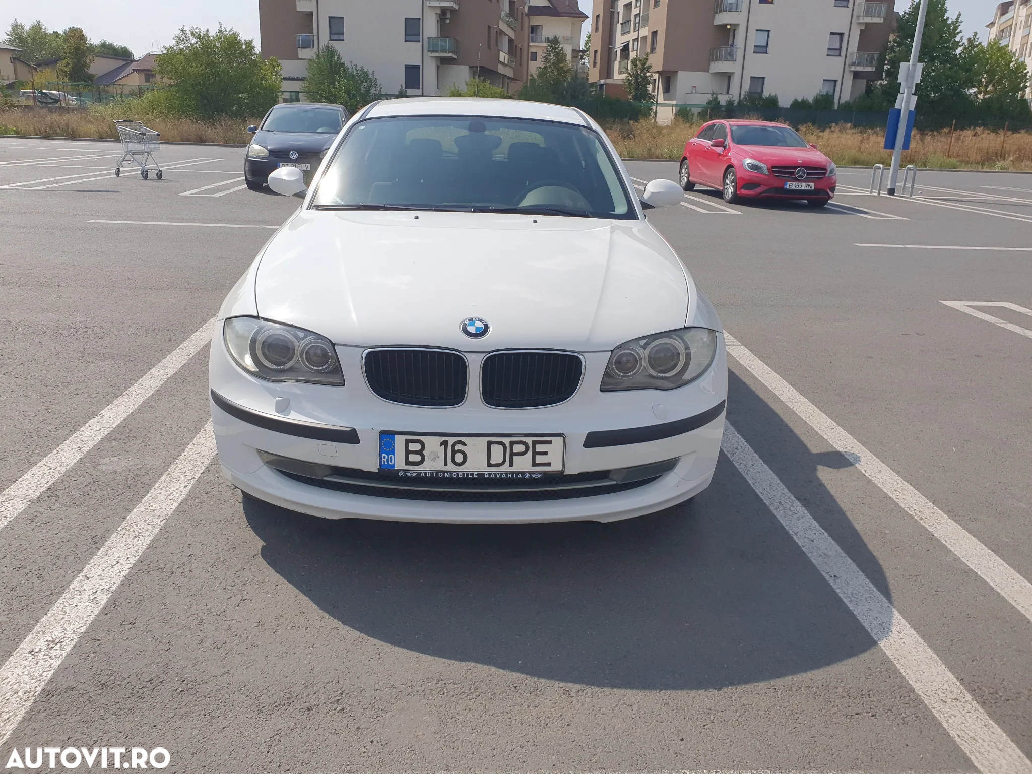 BMW Seria 1 118i - 4