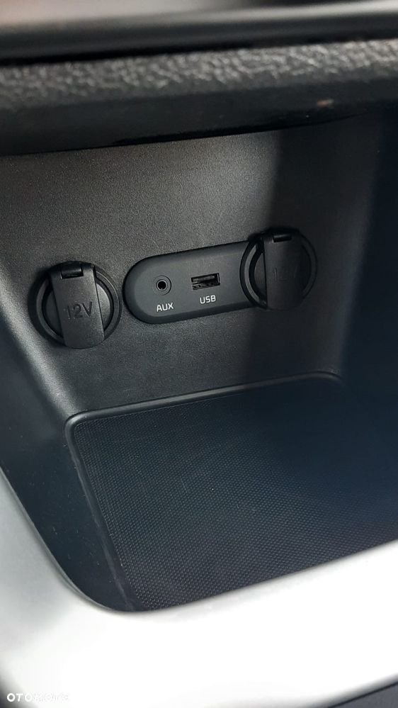 Kia Ceed 1.6 GDI SW Edition 7 - 23