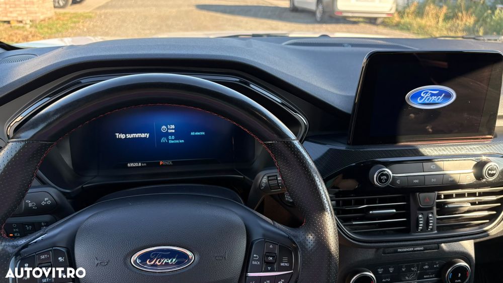Ford Kuga 2.5 Duratec FHEV AWD ST Line X - 12