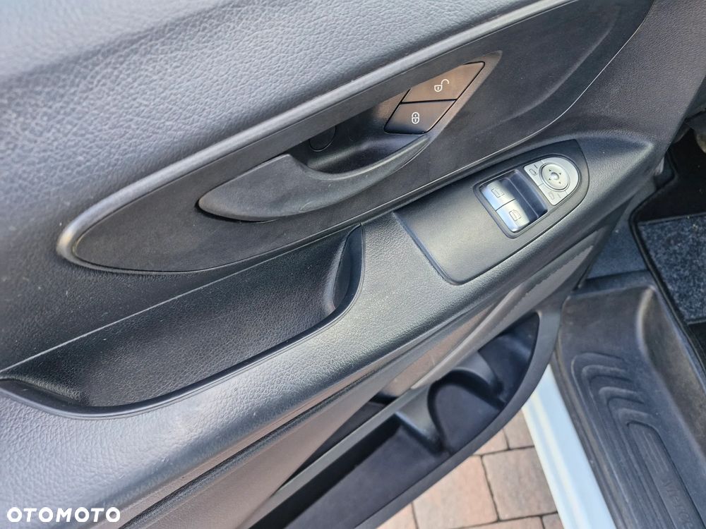 Mercedes-Benz Vito Tourer Base 447.701 - 15