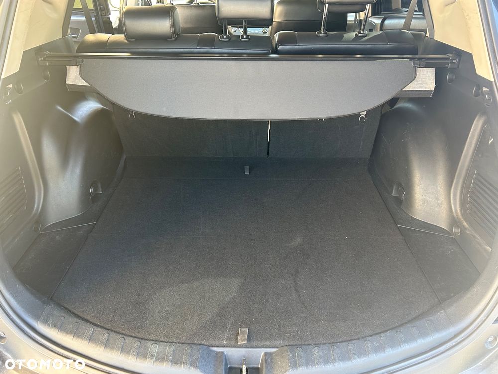Toyota RAV4 2.2 D-4D Premium - 9