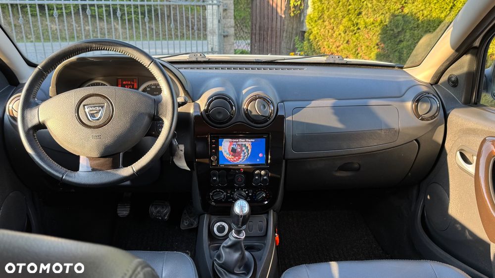 Dacia Duster 1.6 Laureate 4x4 - 11