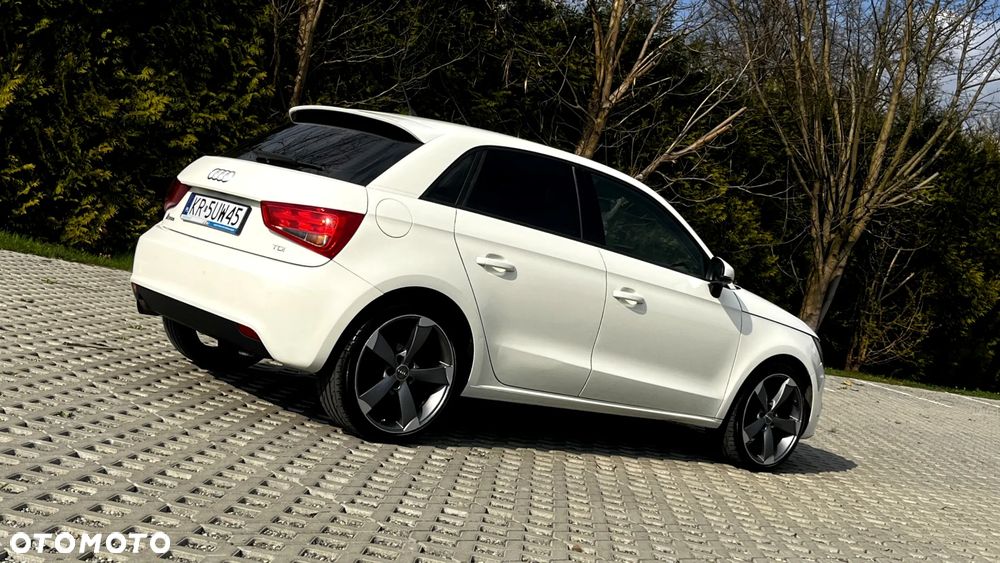 Audi A1 Sportback 1.6 TDI Attraction - 3