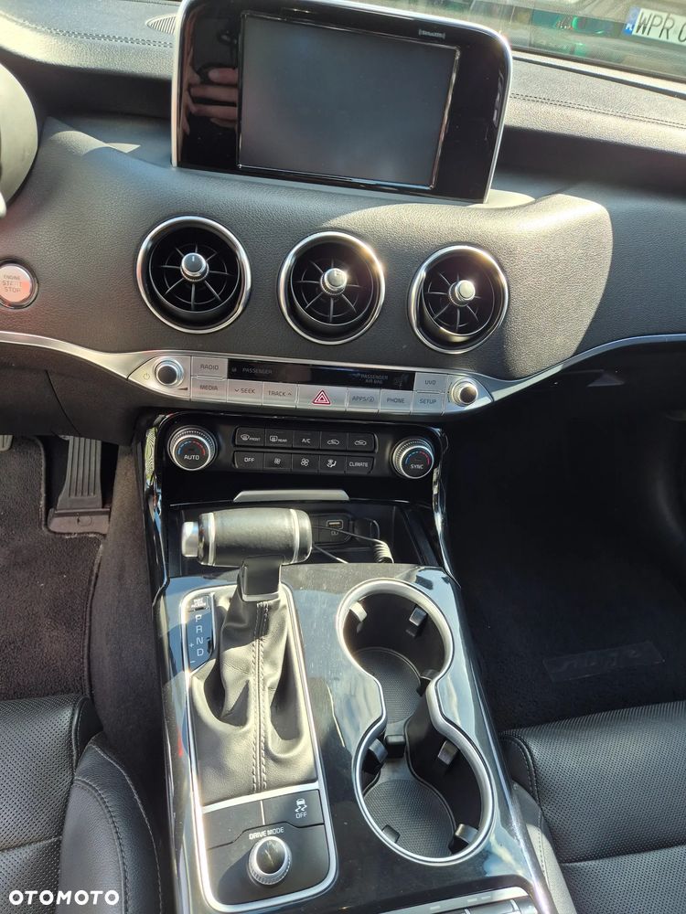 Kia Stinger 2.0 T-GDI XL - 16