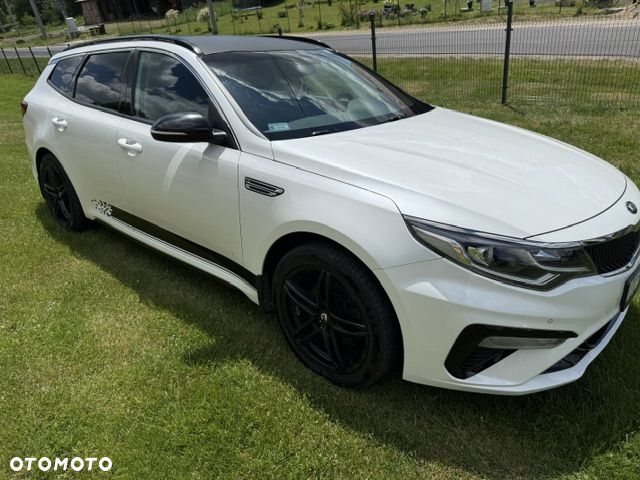 Kia Optima - 18