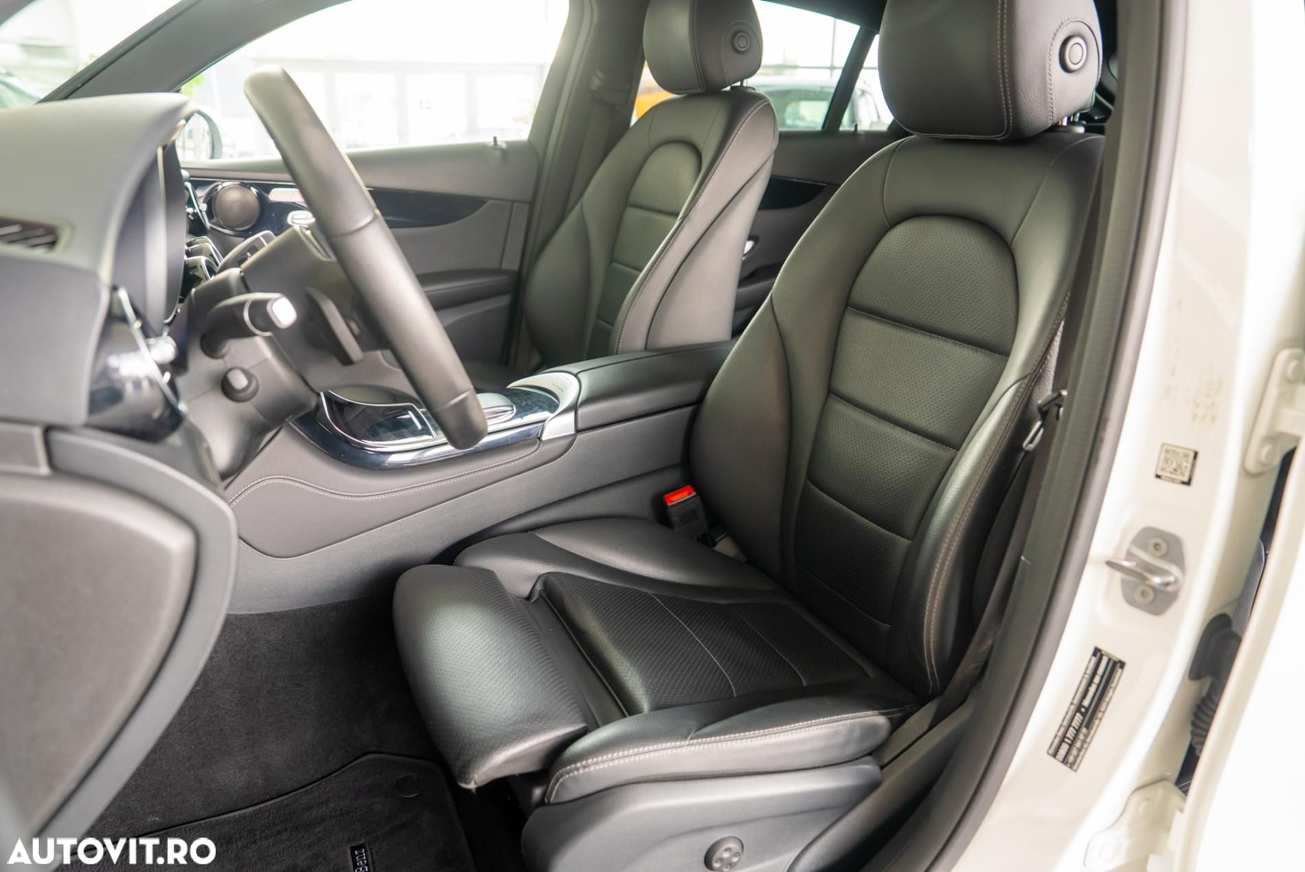 Mercedes-Benz GLC Coupe 220 d 4Matic 9G-TRONIC - 6