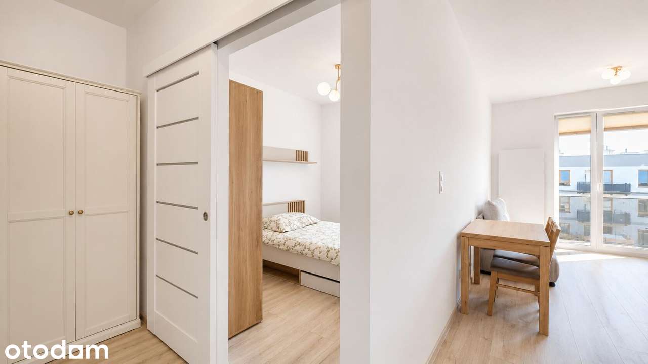Nowe, 2 pokoje z balkonem, ostatnie piętro,  garaż i komórka w cenie