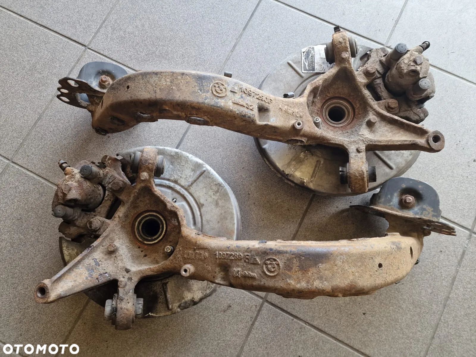 BMW E46 WAHACZ  LEWY PRAWY TYŁ KOMPLET - 1