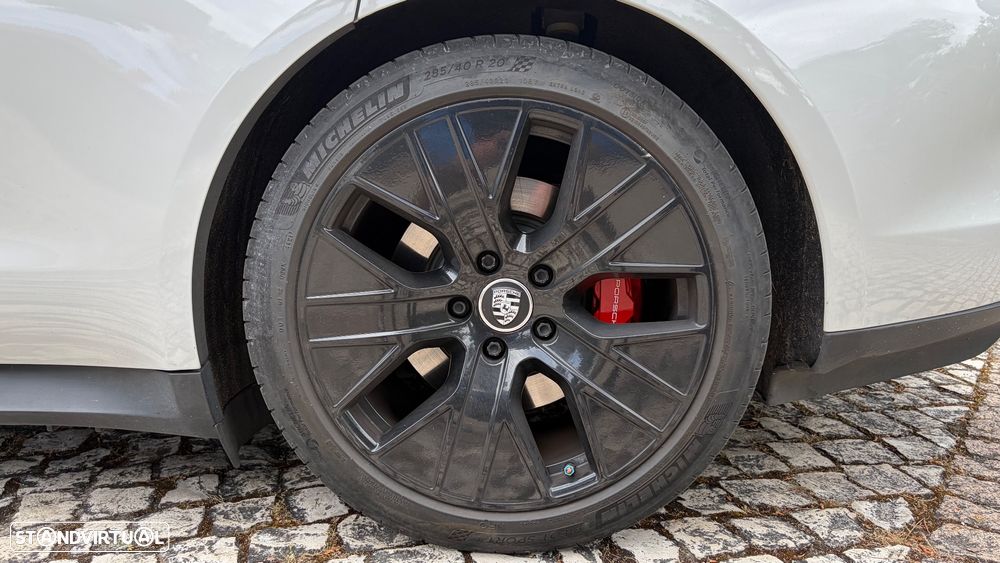 Porsche Taycan Standard - 6