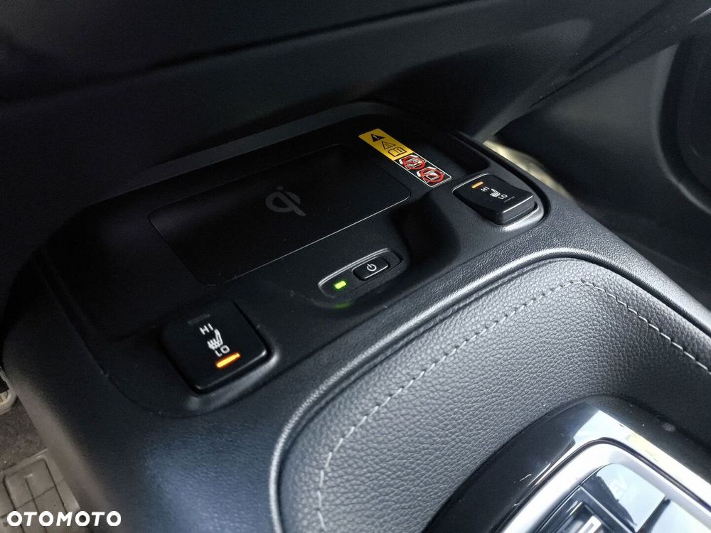 Toyota Corolla 1.8 Hybrid Style - 25