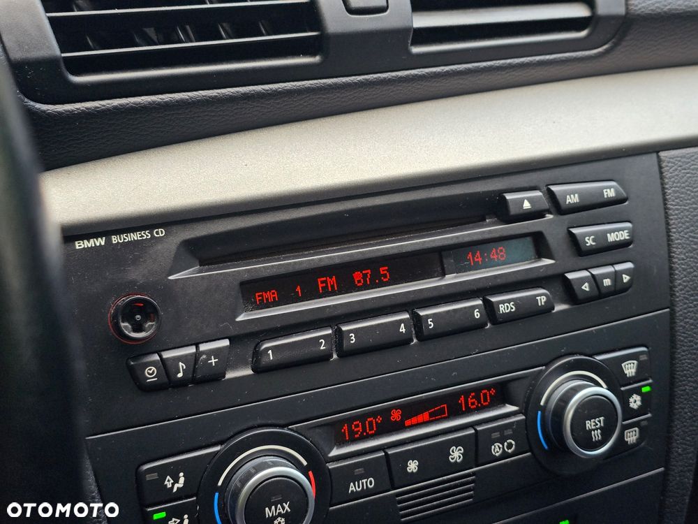 BMW Seria 1 118d - 21