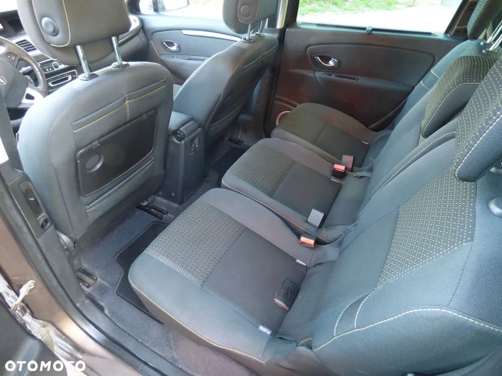 Renault Scenic - 11