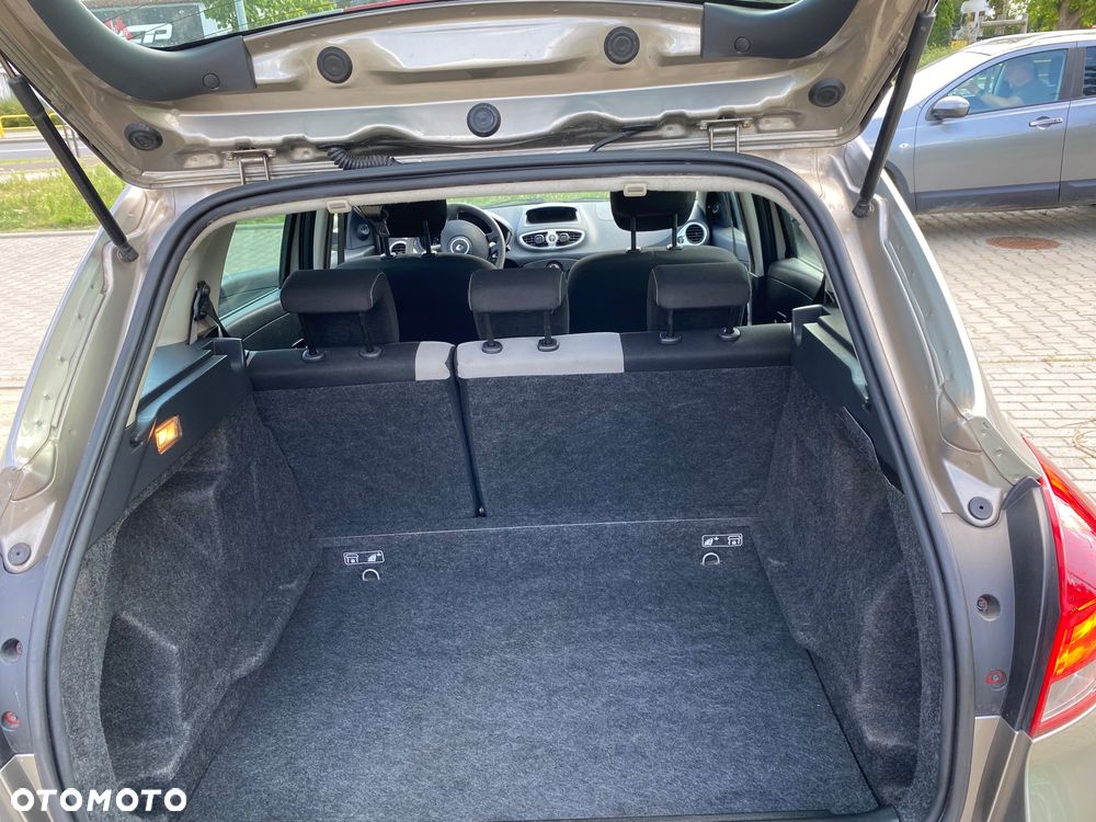 Renault Clio - 15