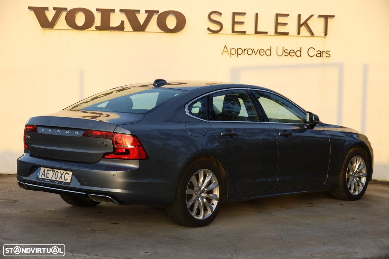 Volvo S90 2.0 T8 Momentum Plus AWD Geartronic - 3