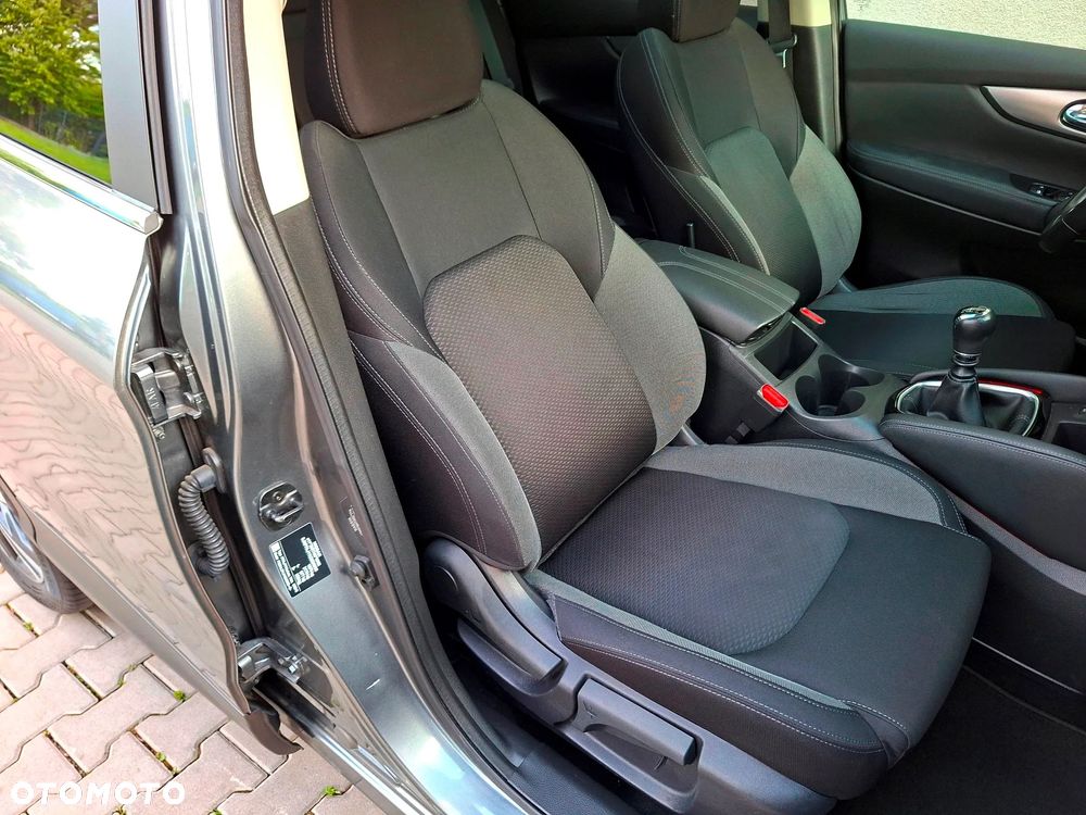 Nissan Qashqai 1.3 DIG-T N-Connecta - 23