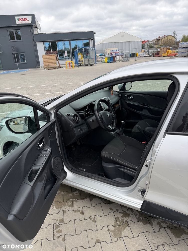 Renault Clio 1.2 16V Business - 19