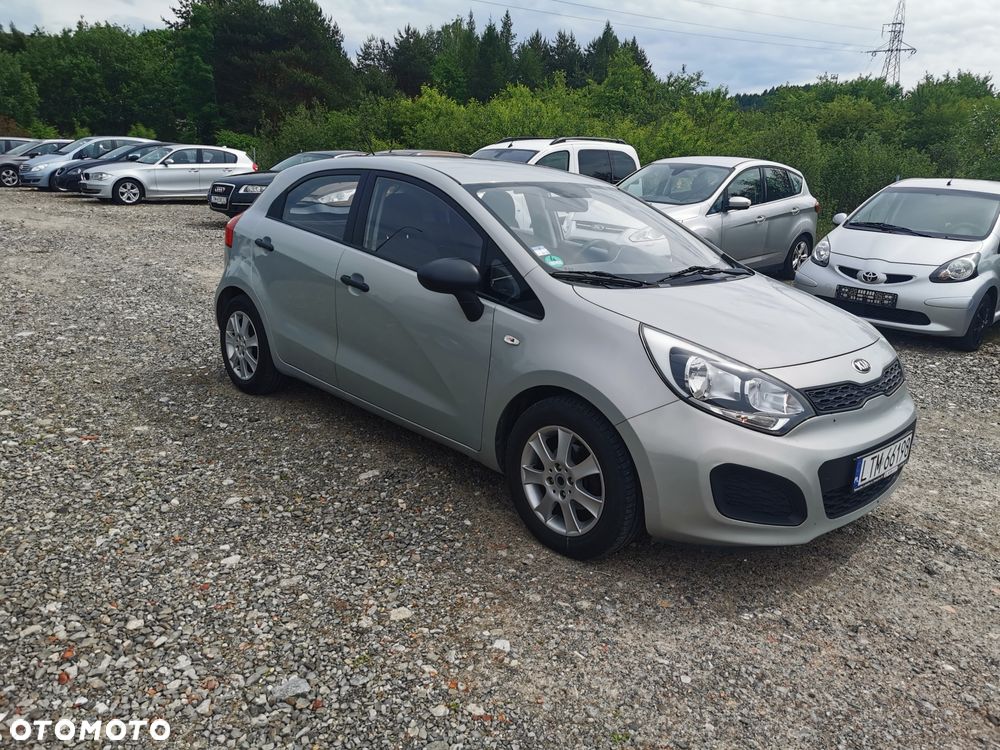 Kia Rio - 2