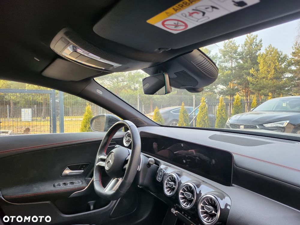 Mercedes-Benz CLA ver-200-mhev-amg-line-7g--dct - 9
