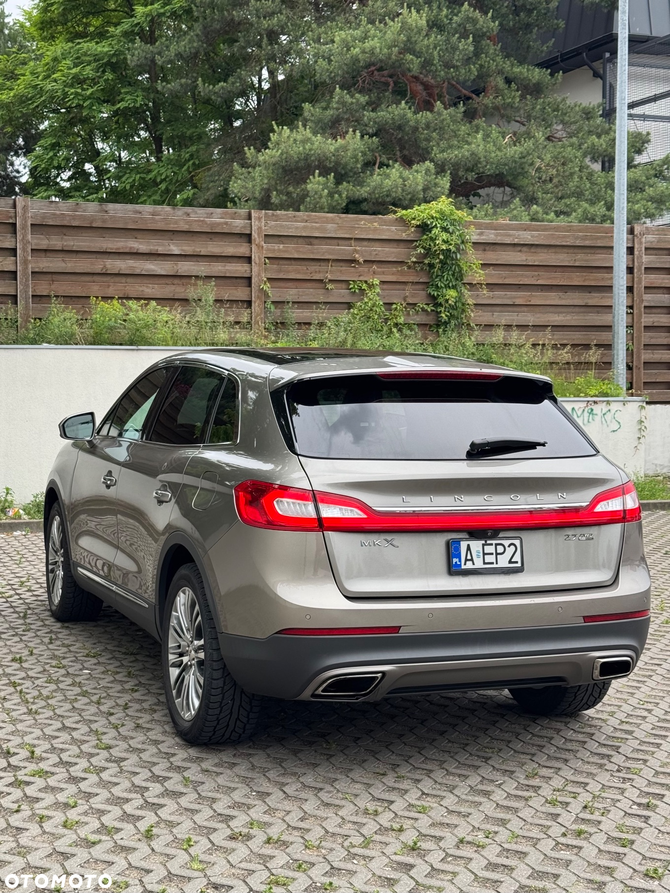Lincoln MKX - 11