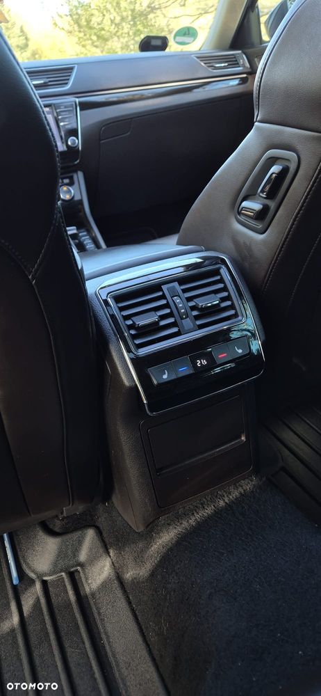 Skoda Superb 2.0 TDI 4x4 L&K DSG - 16