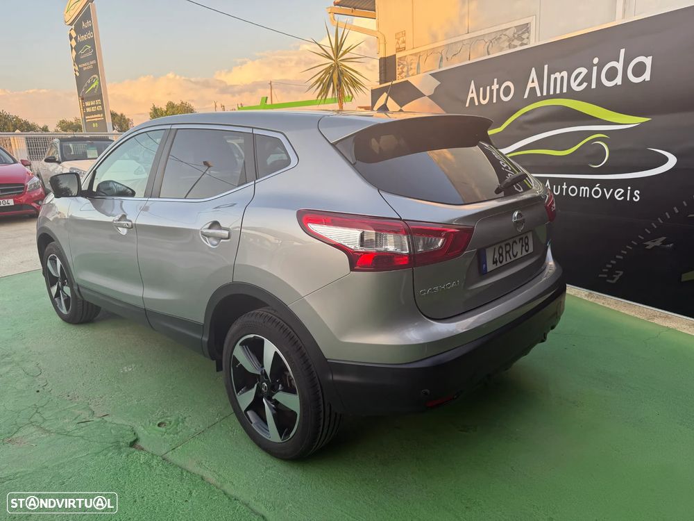 Nissan Qashqai 1.5 dCi N-Connecta - 8