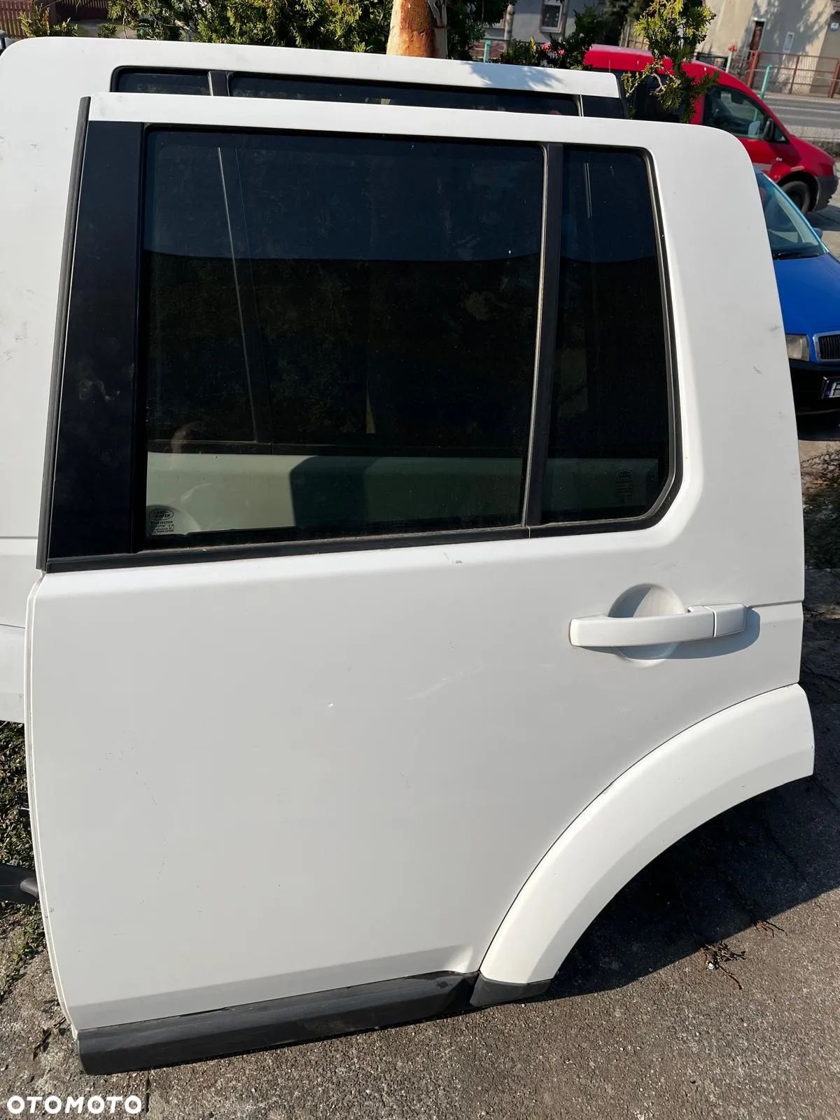 Drzwi tylne lewe białe Land Rover Discovery 4 IV - 1
