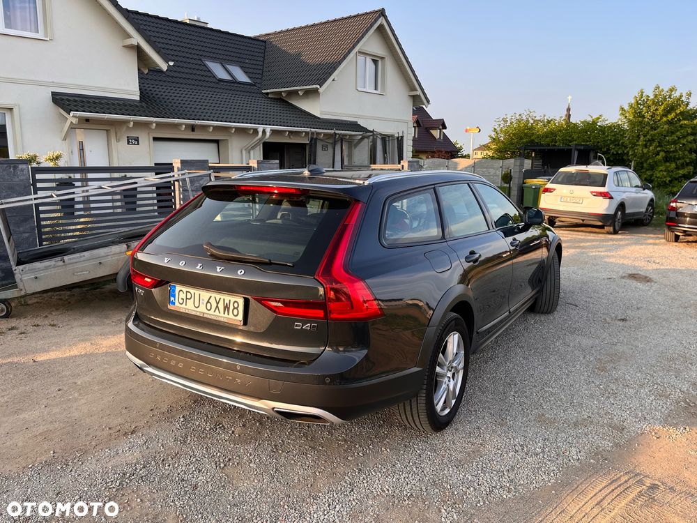 Volvo V90 D4 AWD Geartronic Momentum - 3