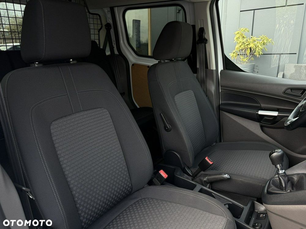 Ford Transit Connect - 14