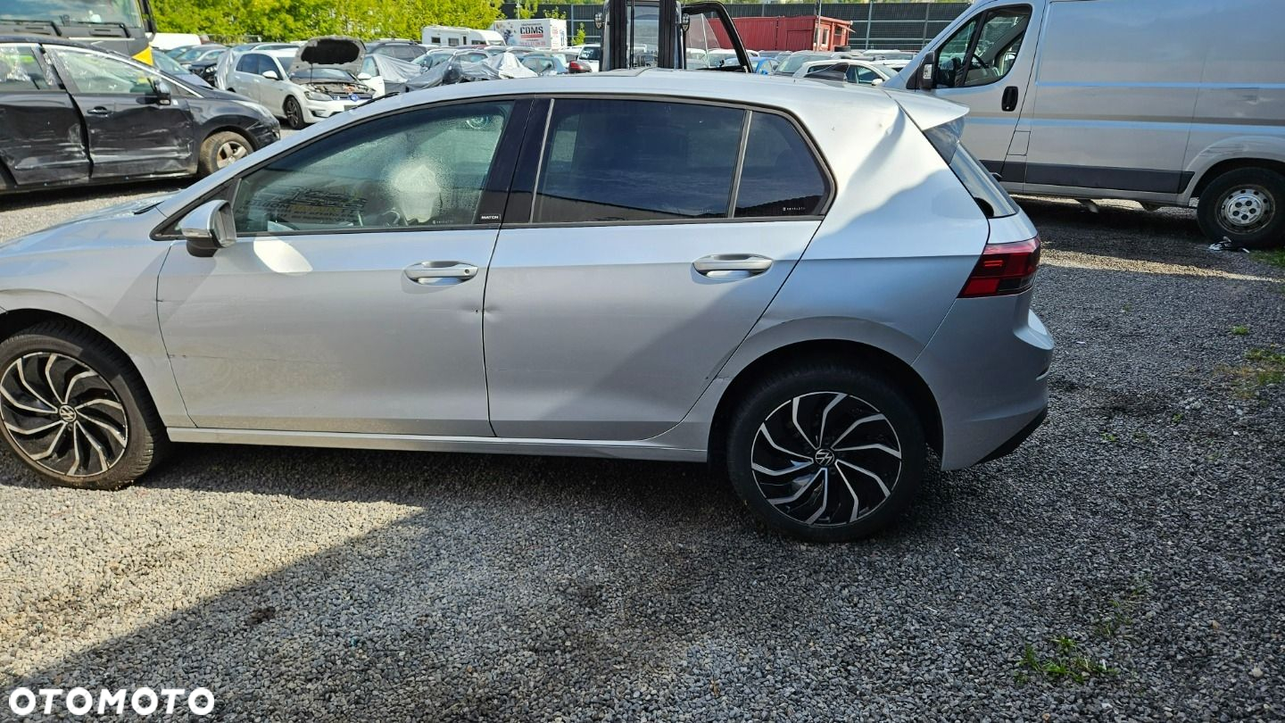 Volkswagen Golf - 13