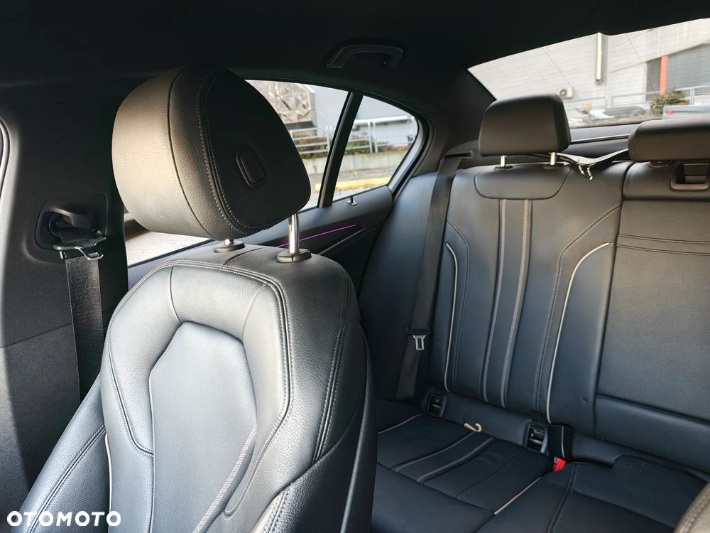 BMW Seria 5 - 31