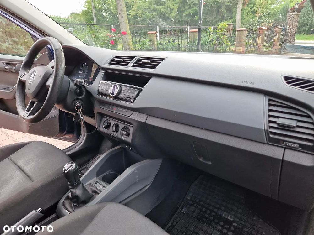 Skoda Fabia 1.2 TSI Active - 22