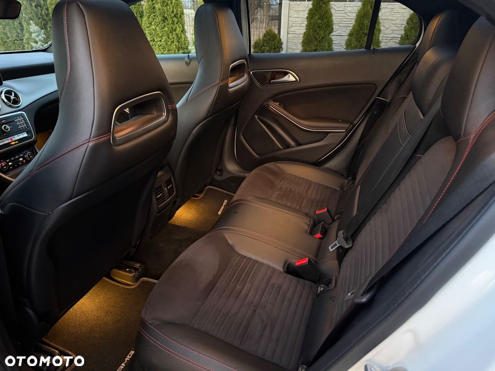 Mercedes-Benz GLA 220 d 7G-DCT AMG Line - 21