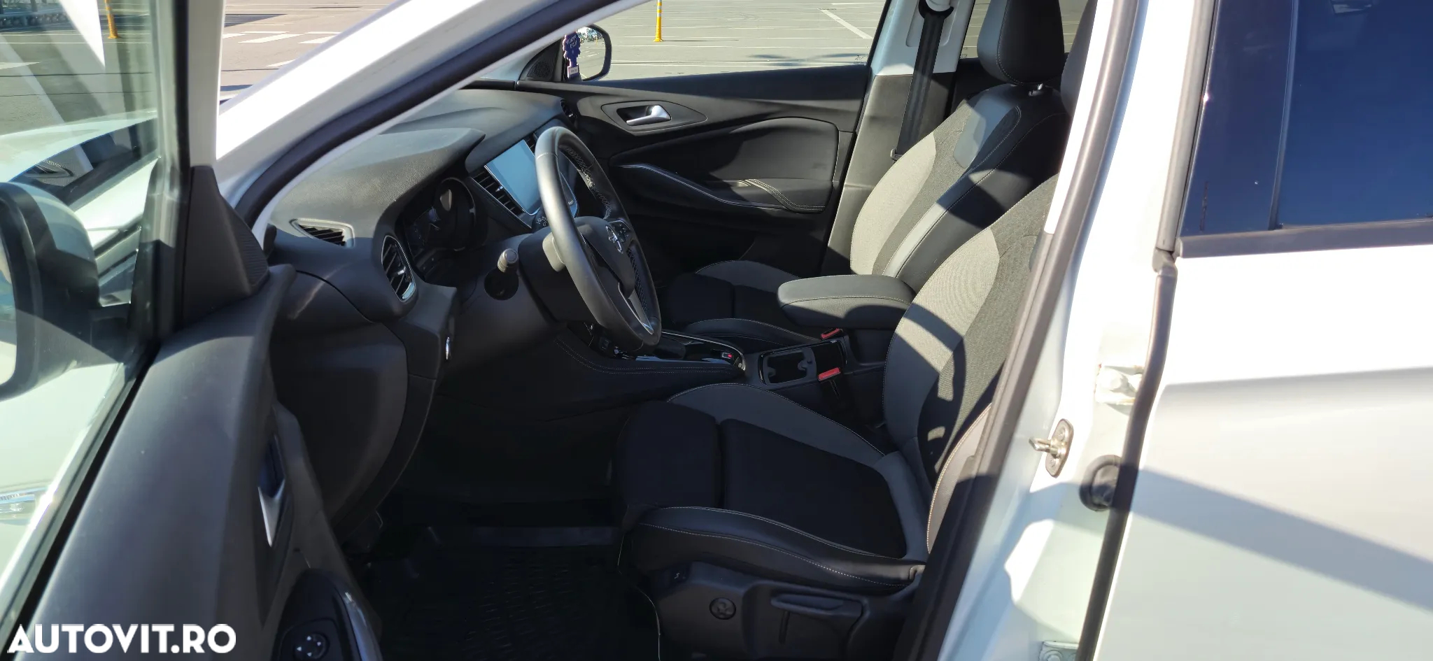 Opel Grandland X 1.2 Start/Stop Automatik Business Edition - 6