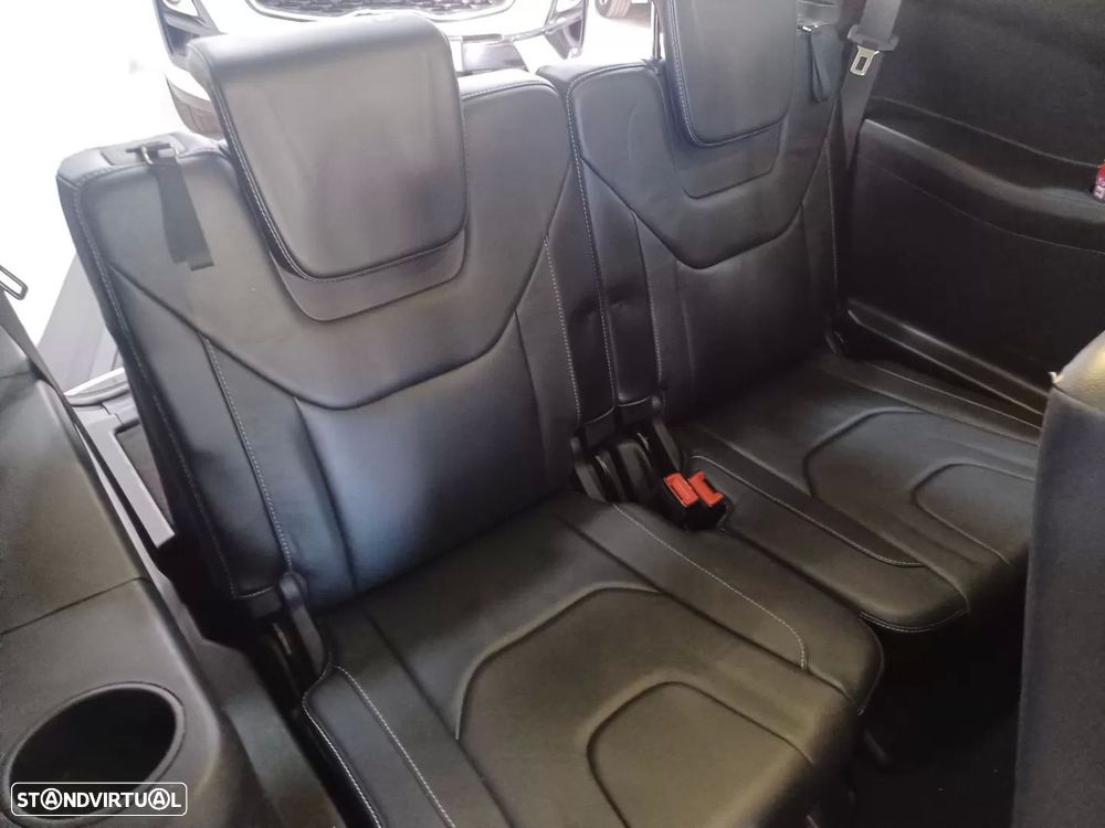 Ford S-Max 2.0 TDCi Titanium - 28