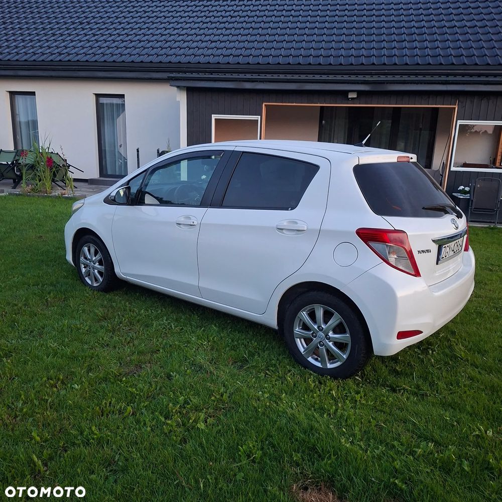 Toyota Yaris 1.4 D-4D Premium - 15