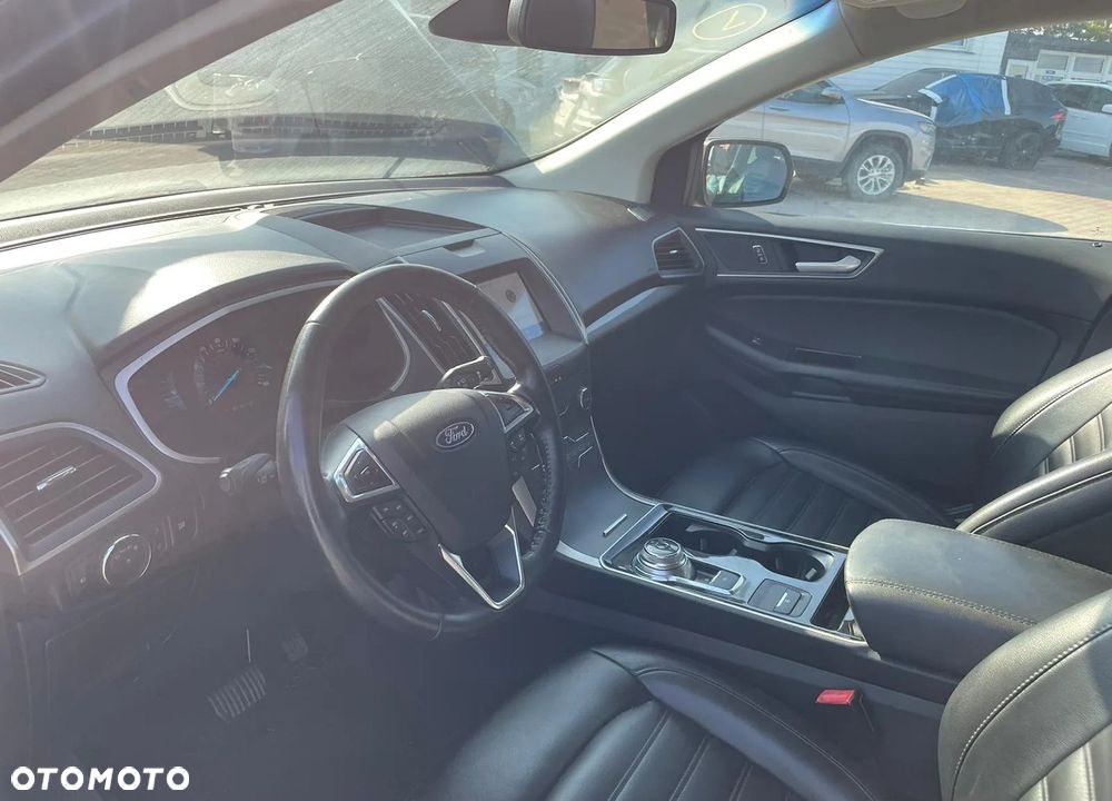 Ford Edge - 12
