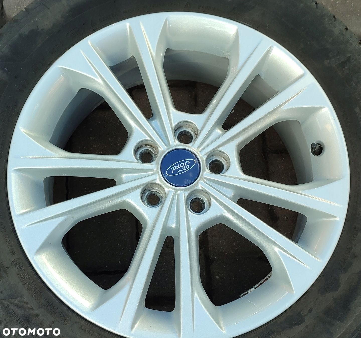 Felgi Aluminiowe Oryg. Ford Kuga S-Max 17 Cali 7,5Jx17 Et52,5 5x108 Ø63,4mm - 4